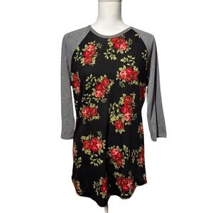 LuLaRoe Floral Raglan Tunic Top Medium Black‎ Grey Roses